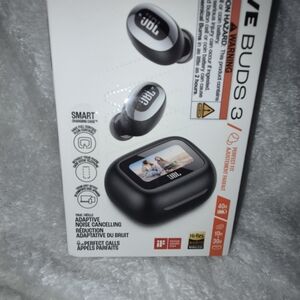 JBL Live Buds 3 Wireless Earbuds